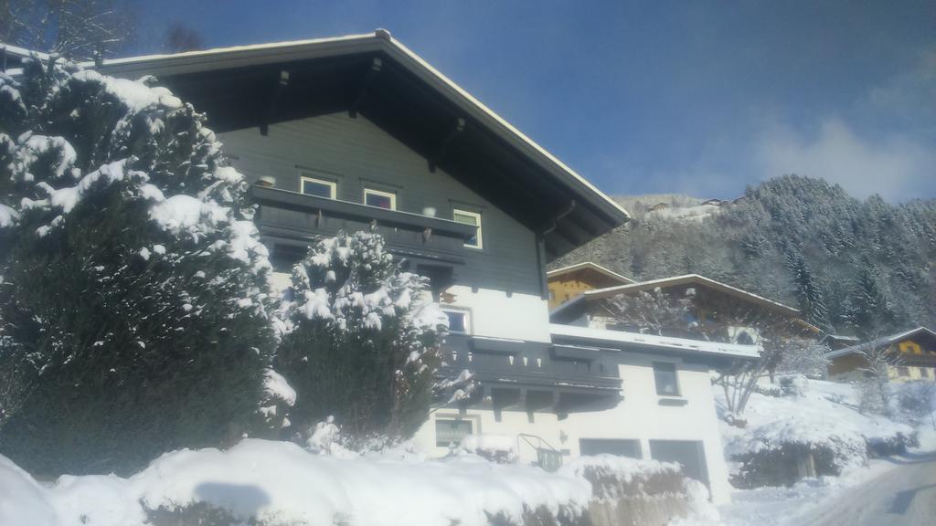 Emma Apartment Bramberg am Wildkogel Bagian luar foto